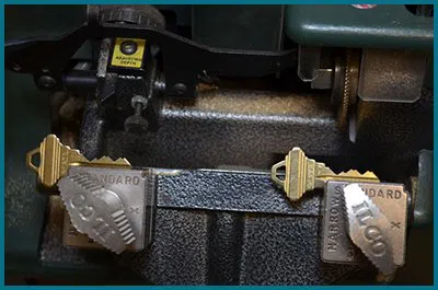 Father Son Locksmith Shop Basehor, KS 913-210-0208 - 65-14