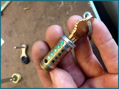 Father Son Locksmith Shop Basehor, KS 913-210-0208 - 65-9